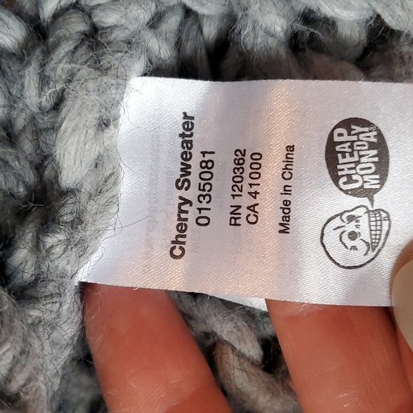 Cheap Monday wool alpaca chunky knit sweater in gray size small - Picture 5 of 10